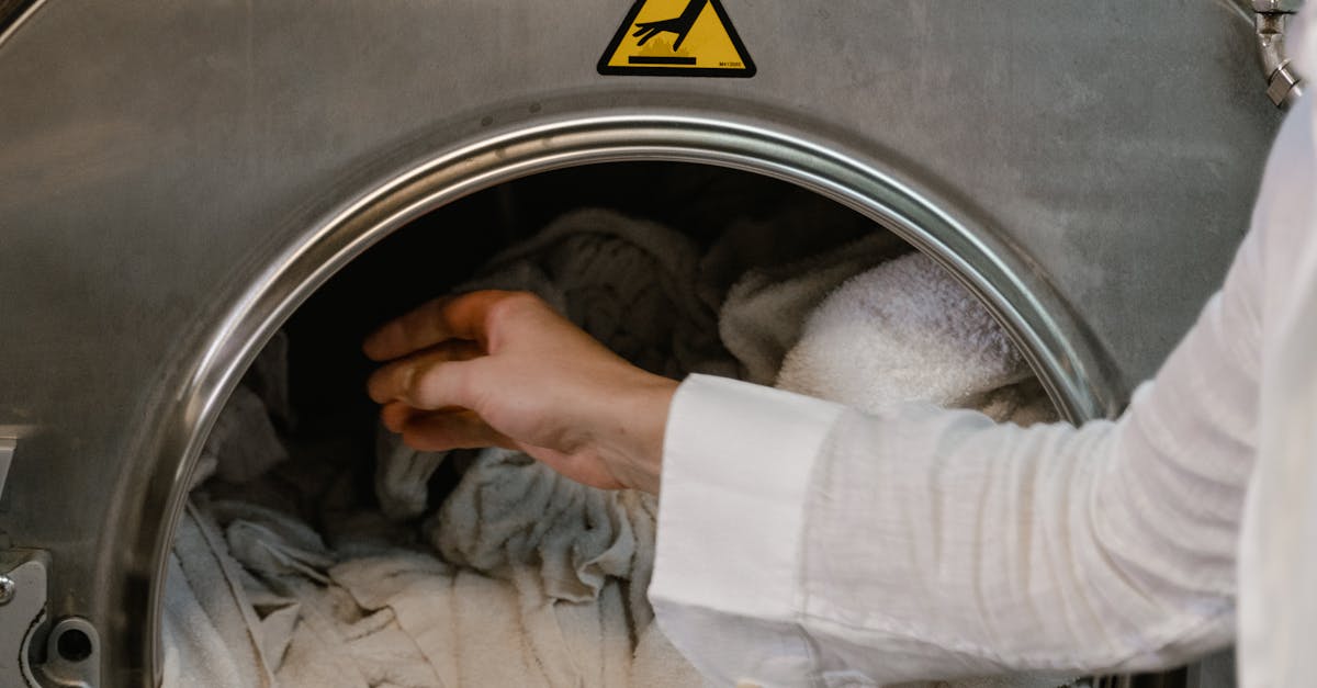Signs That Indicate a Faulty Door Latch in Your Washer